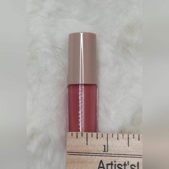 NIB Fenty Beauty Gloss Bomb Universal Lip Luminizer FU$$Y 02 2ML Mini / Travel - Picture 14 of 16